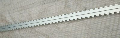 Crémaillère métallique 1m